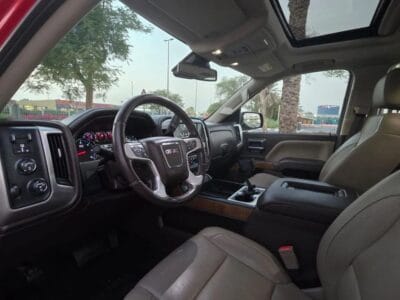 GMC Sierra 5.3L V8 AT4 Regular Cab (AWD) GMC SIERRA 2018 SLT GCC FULL OPTIONS V8 ORGINAL PAINT