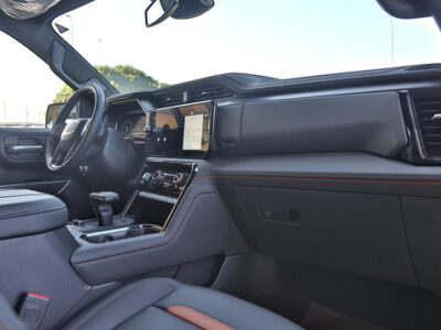 GMC Sierra 2024/ 5.3L V8 AT4 Regular Cab (AWD) 3 Years Warranty&Service. For Local Registration +5%