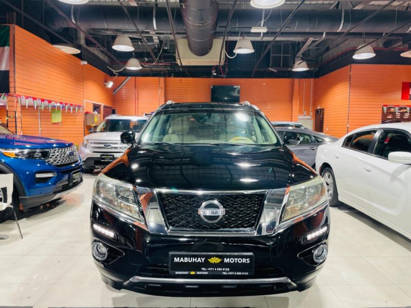 Nissan Pathfinder SV Black 2014