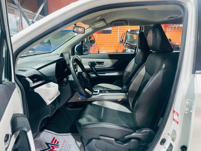 Toyota Veloz White 2024