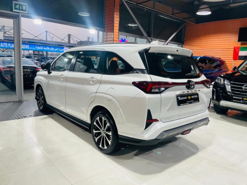 Toyota Veloz White 2024