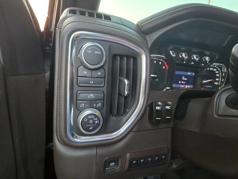 GMC Sierra Dual Wheeler Model V8 2020 GCC