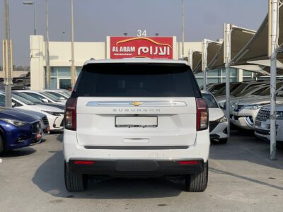 2023 Chevrolet Suburban SUV GCC Specs 8-Cylinders