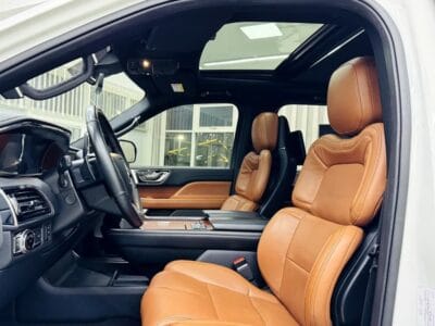 2020 Lincoln Navigator Presidential GCC PERFECT CONDITION