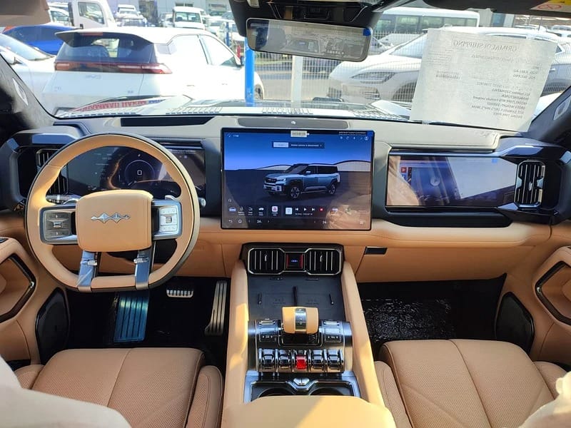 2025 BYD Leopard 8 Flagship