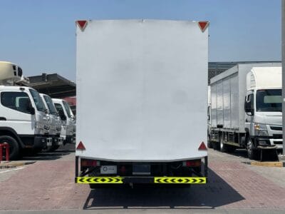 2019 Mitsubishi Canter, 18 FT, Water Shutter 3.0L Engine