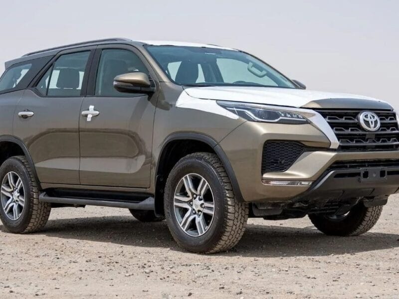 Toyota Fortuner 2.4D AT 4X4 MY2025 – BRONZE
