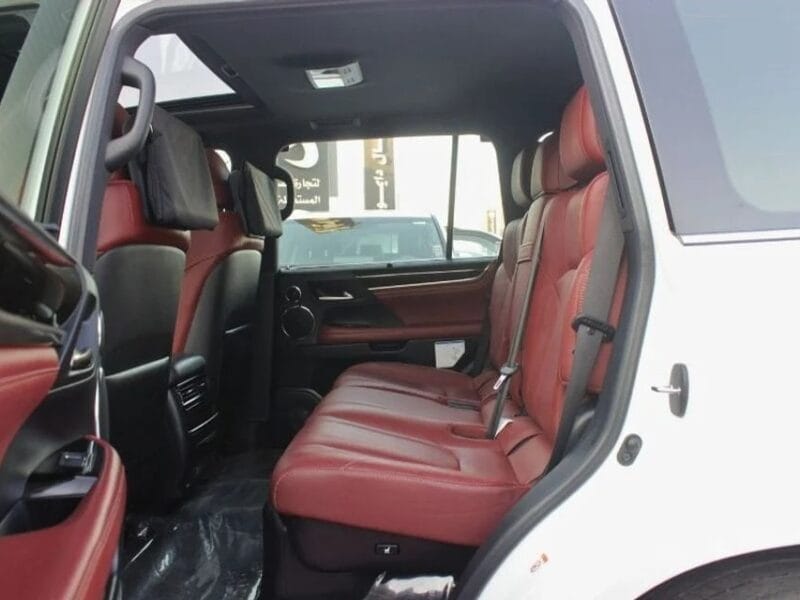 2017 Lexus LX570 Platinum 5.7L, GCC