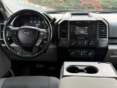 Ford F 150 FX4 Platinum 5.0L FX4 5.0L FORD F150 2019 GCC V8 FX4 IN GOOD CONDITION