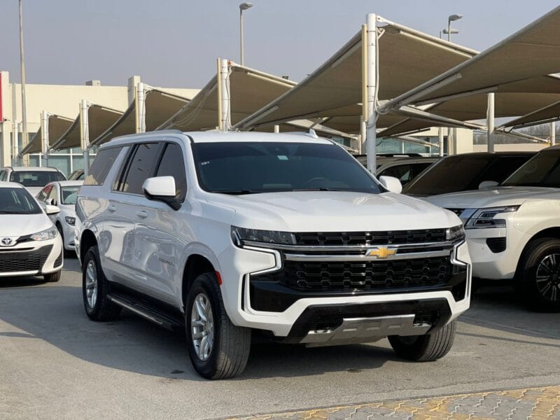 2023 Chevrolet Suburban SUV GCC Specs 8-Cylinders