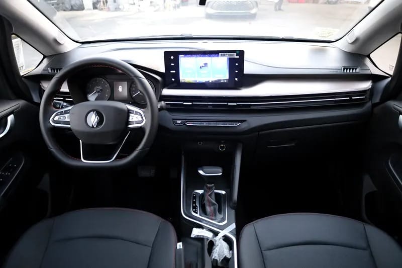 2025 Livan X3 Pro Other 3-cylinders Engine FWD