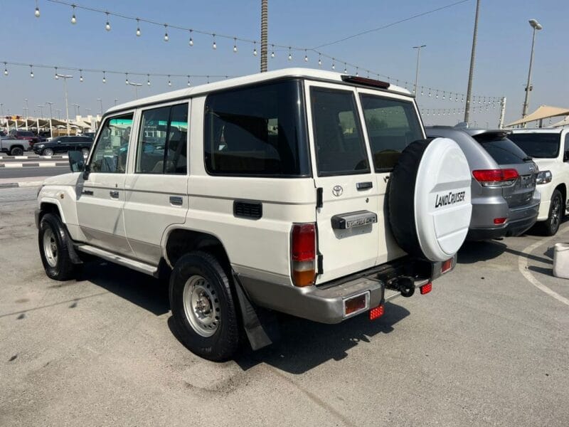 Toyota Land Cruiser 70 Std 4.5L LX V8 4.5 TURBO L Std 4.5L 4WD