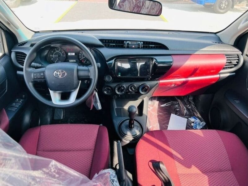 2025 Toyota Hilux 2.4 L Manual Diesel GCC Specs