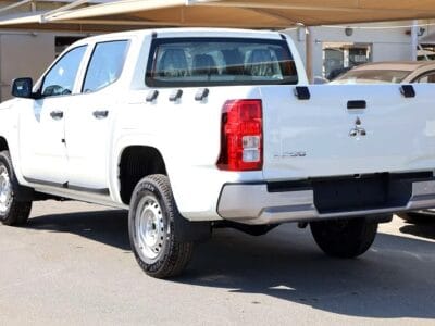 2025 Mitsubishi L200 Double Cab GL 4-Cylinder Engine 4WD
