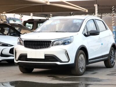 2025 Livan X3 Pro Other 3-cylinders Engine FWD