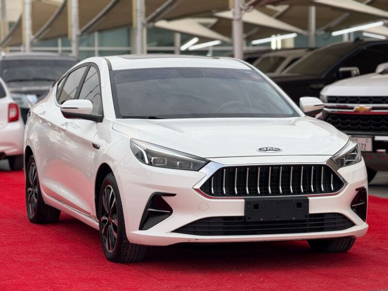 2023 JAC J7 White 1.5L Engine GCC Specs Automatic