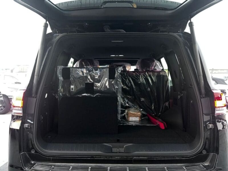 2025 TOYOTA LAND CRUISER VXR 3.3L 6-cylinders Engine