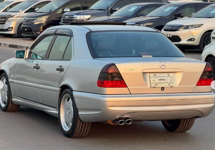 1998 MERCEDES-BENZ C43 NEAT AND CLEAN CAR