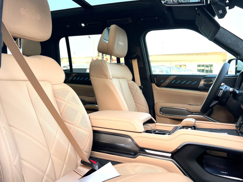 BYD Leopard 8 VIP HYBRID SILVERMOON 2025