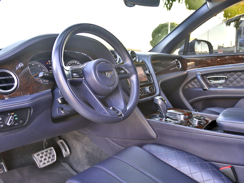 Bentley Bentayga 2017 Perfect inside out