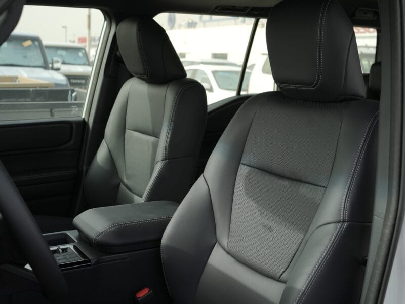 2026 Toyota Land Cruiser Prado 2.8L AT Diesel (White-Black)