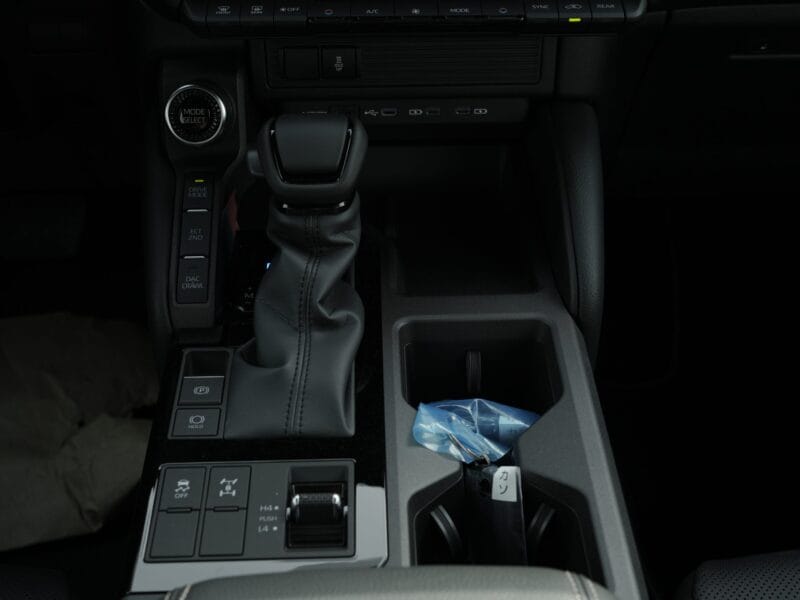 2026 Toyota Land Cruiser Prado 2.8L AT Diesel (White-Black)