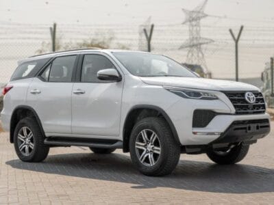 2025 Toyota Fortuner GX 2.4L A/T Diesel (White)