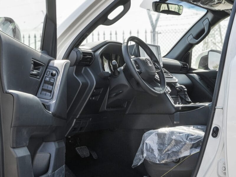 2025 Toyota Land Cruiser GXR 4.0L AT Petrol (White-Black)