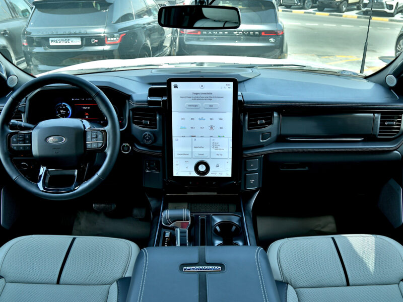 Ford F 150 LIGHTNING Platinum AWD Electric 2023 - Local Registration +10%