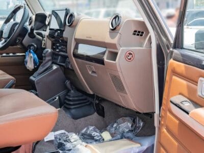 2025 Toyota Land Cruiser LC 76 2.8L AT Diesel (Gray)