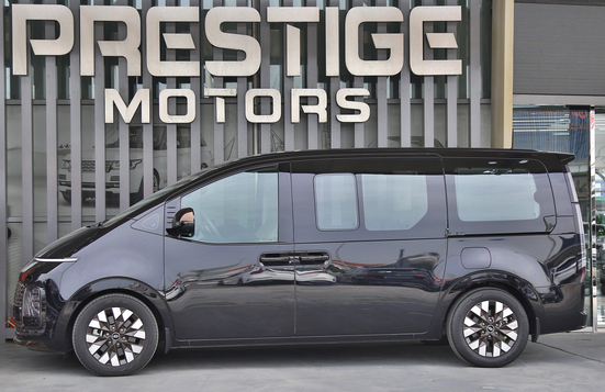 2022 Hyundai Staria VIP 4-seater GCC 2 Years Warranty