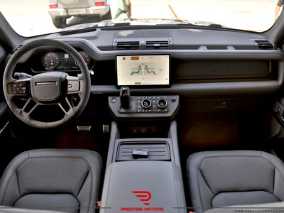 Land Rover Defender 2023