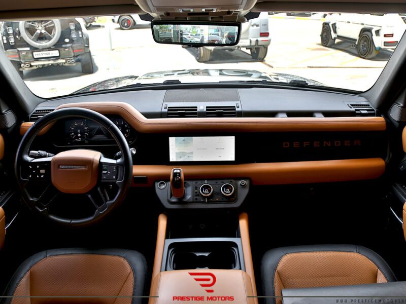 Land Rover Defender P400 110 First Edition 2021