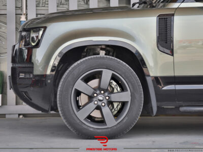 Land Rover Defender P400 110 First Edition 2021