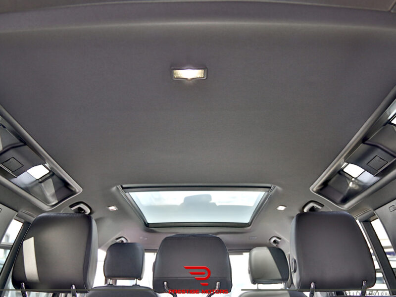 Land Rover Defender X-DYNAMIC 110 SE P400 AWD 2024 Local Registration + 10%