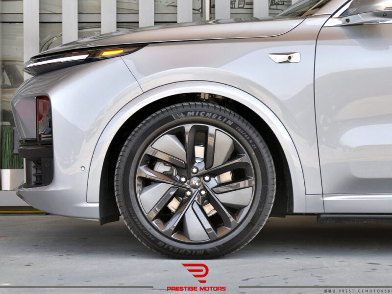 Li Auto L9 LiXiang Max Hybrid Flagship Smart SUV 2024