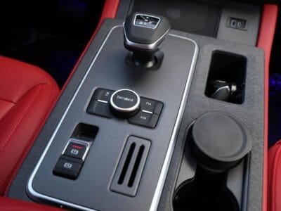 TAM VIKA T5 SUPER LUXURY 4X2 2025