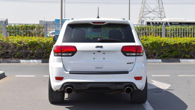 Jeep Grand Cherokee SRT 6.4 L V8 2013