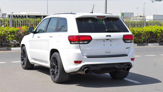 Jeep Grand Cherokee SRT 6.4 L V8 2013