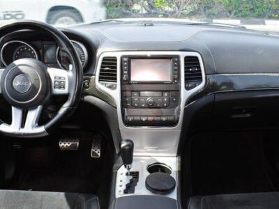 Jeep Grand Cherokee SRT 6.4 L V8 2013