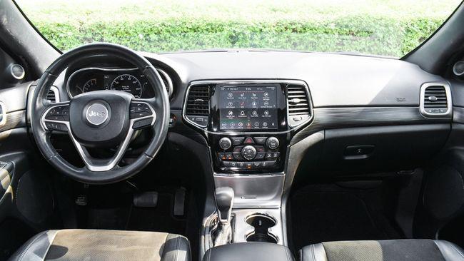 Jeep Grand Cherokee 3.6L V6 2020 With SRT Badge