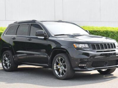 Jeep Grand Cherokee 3.6L V6 2020 With SRT Badge