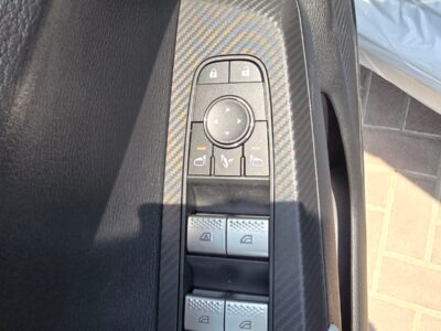 Mitsubishi Outlander 4x2 2025 2.5L Mid option