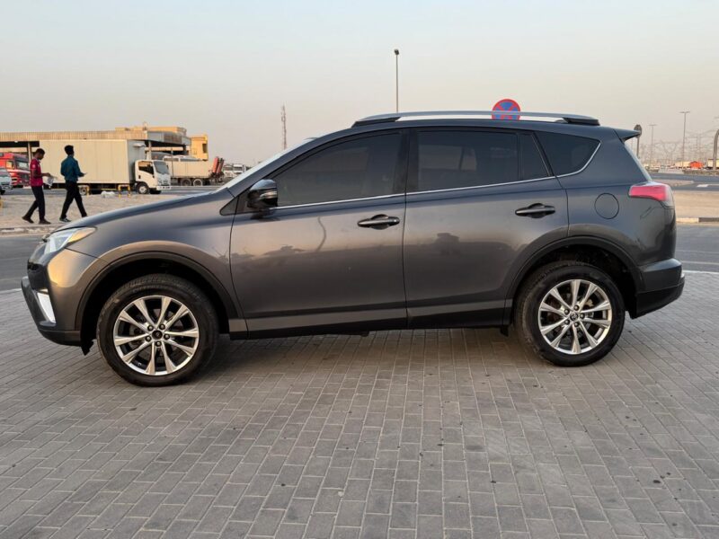 Toyota Rav 4 2018 Full Option