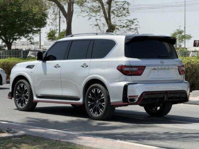 Nissan Patrol 2024 GCC SPEC UNDER WARRANTY NEAT AND CLEAN LESS KILOMETER