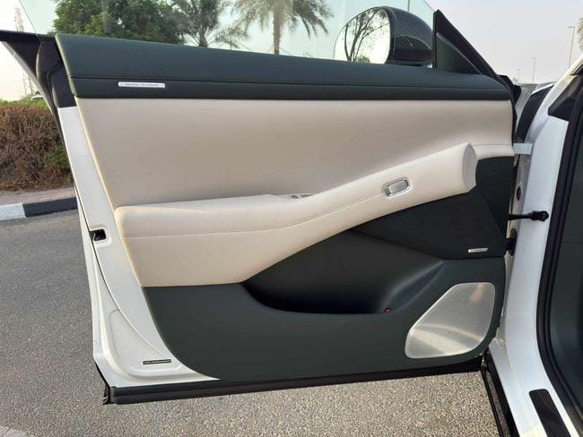 Xiaomi YU7 CHINA 2025 SPEC BRAND NEW UNDER WARRANTY READY TO REGISTER