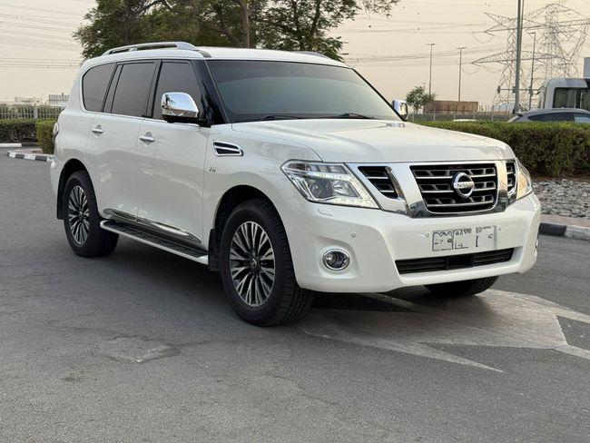 Nissan Patrol LE Platinum 5.6L 2017 GCC SPEC NEAT AND CLEAN LESS KILOMETER