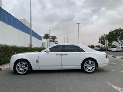 Rolls-Royce Ghost EWB 6.6L 2016 GCC SPEC NEAT AND CLEAN