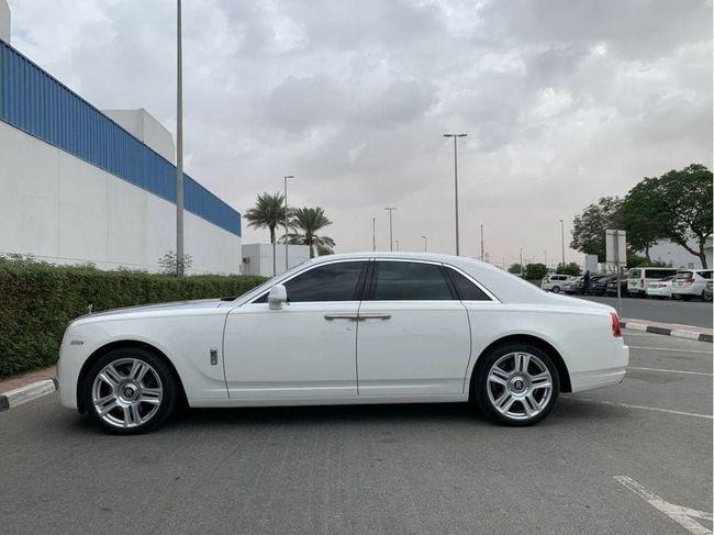 Rolls-Royce Ghost EWB 6.6L 2016 GCC SPEC NEAT AND CLEAN