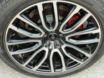 Land Rover Defender P400 90 X 3.0L 2021 (6 Seater) GCC SPEC UNDER WARRANTY NEAT AND CLEAN